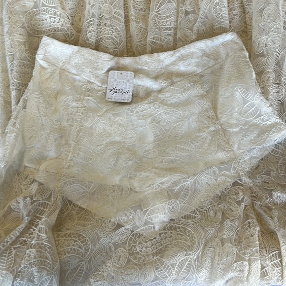 Free People Beat of the Moment Lace Maxi Skirt Sheer with shorts Size 4 NEW - Picture 12 of 15